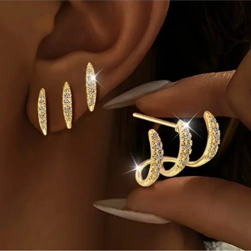 Brincos Ear Cuff Triplo com Strass: O Efeito Multi-Furos Num Só Furo