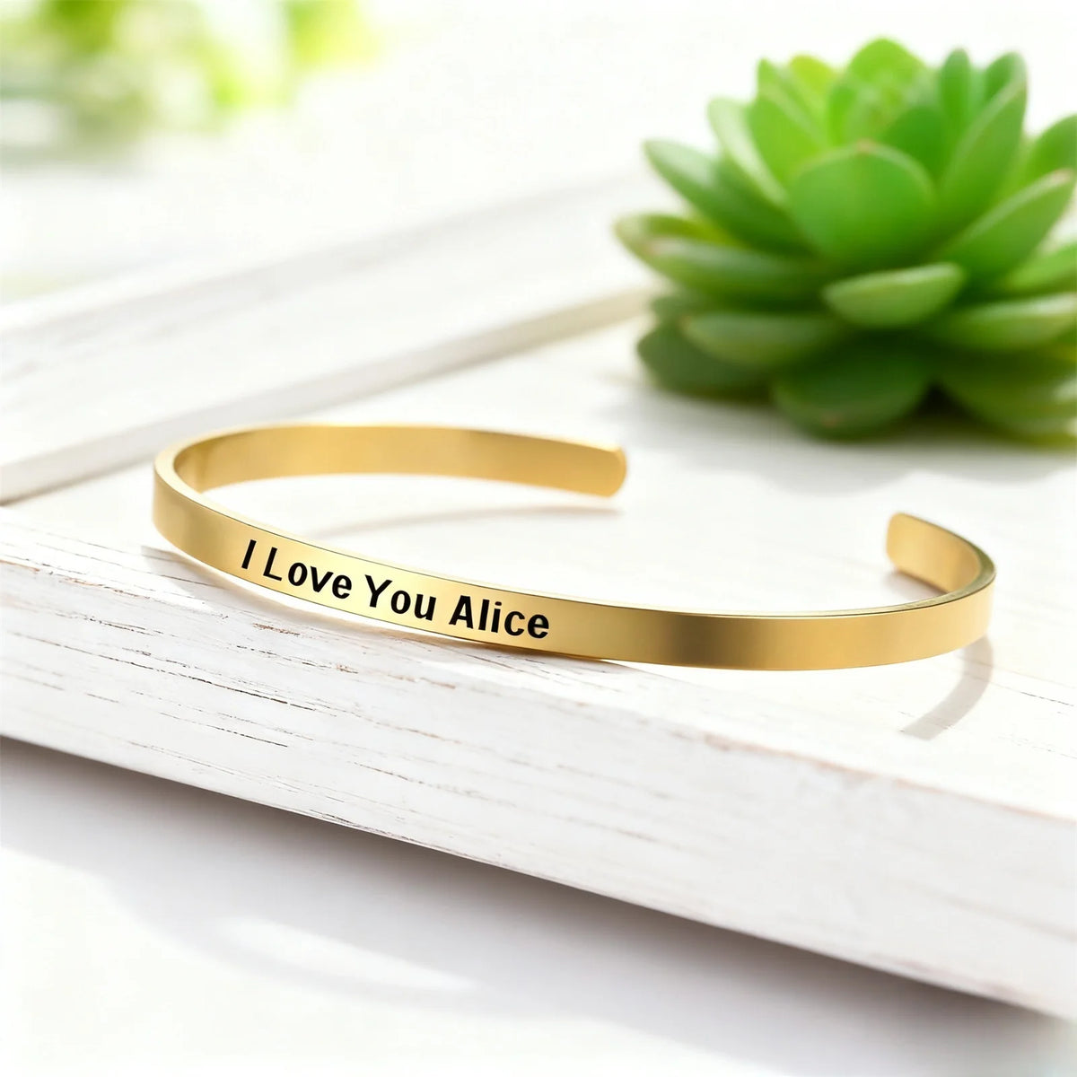 Pulseira Rígida Personalizável em Aço: A Sua Mensagem Única