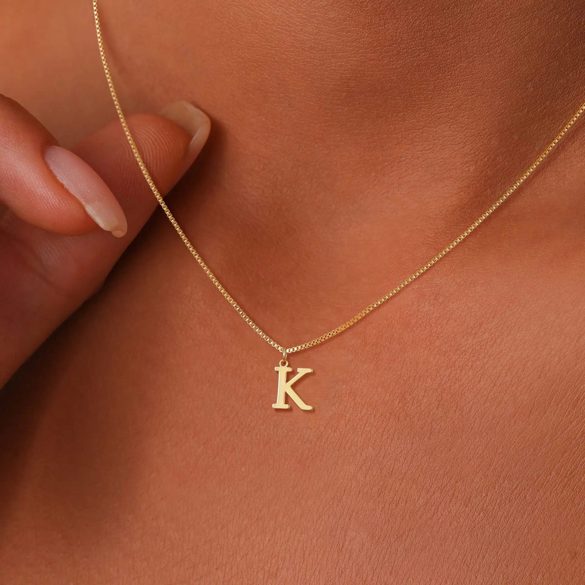 Colar com letra inicial, banhado a ouro 18K