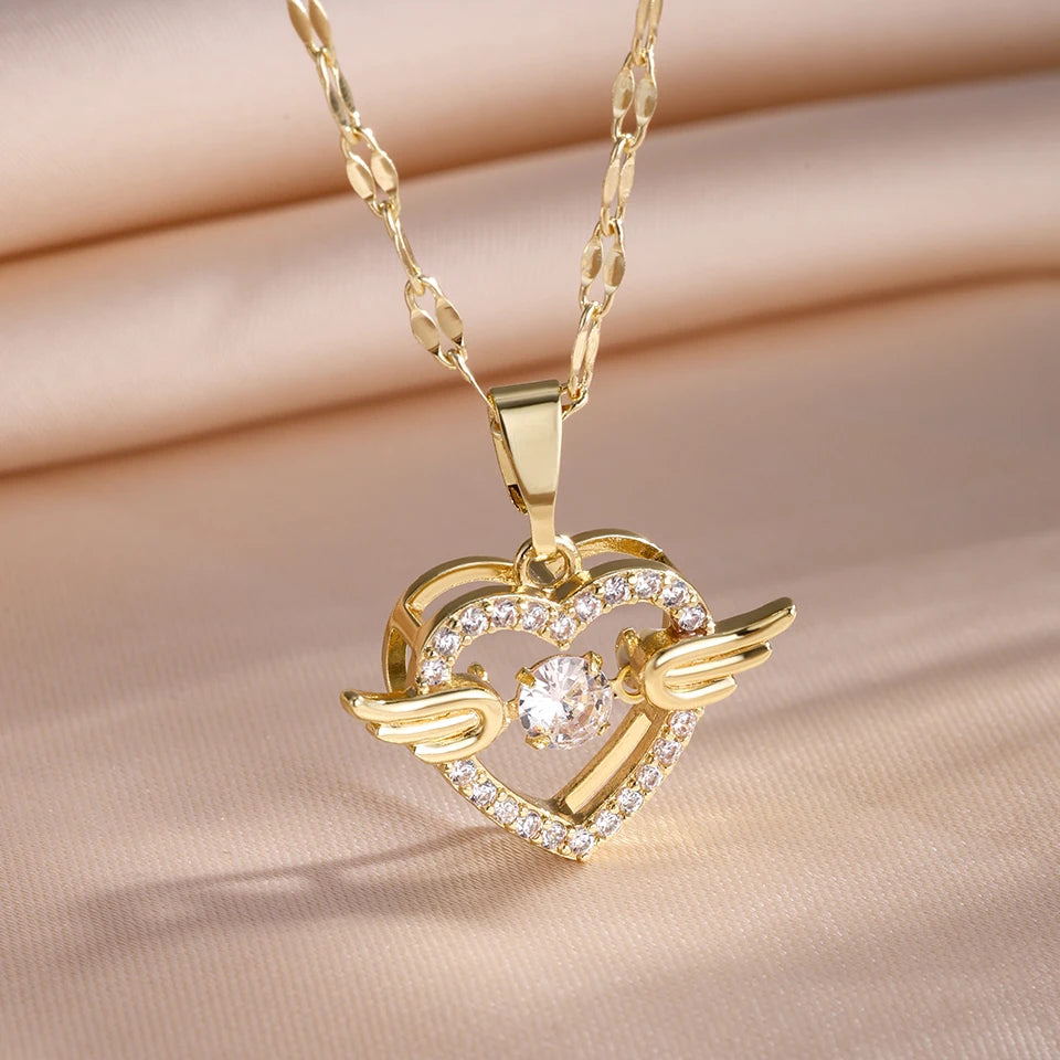 Colar Dourado Coração em Aço Inoxidável com Zircónia