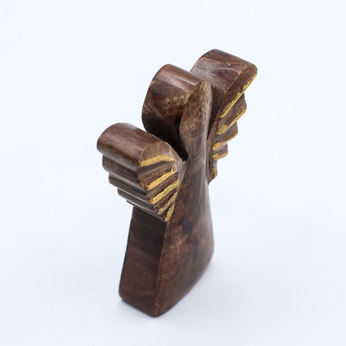 Anjo em Madeira de Mangueira com Asas Douradas (12 cm)
