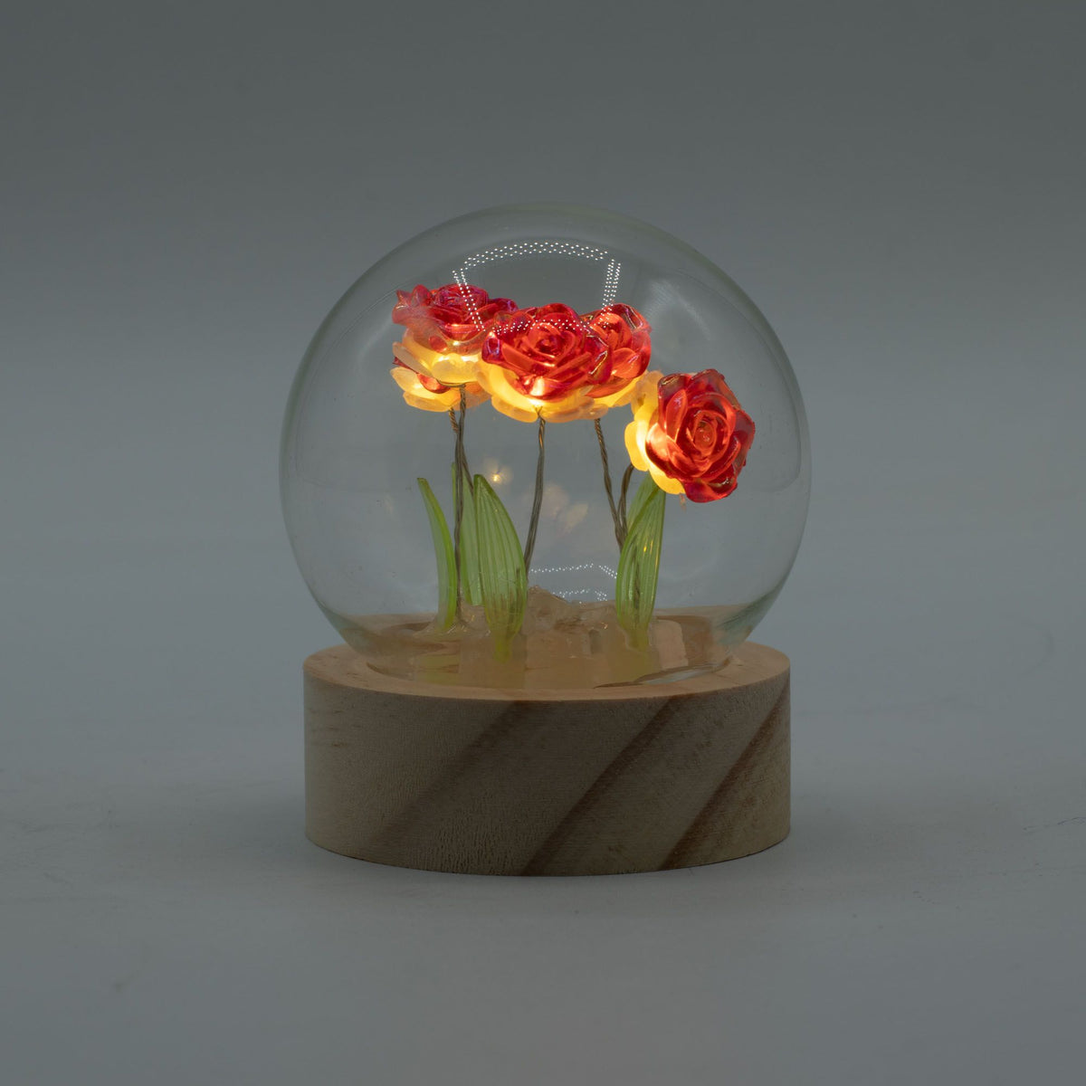 Cúpula de Vidro com Rosas e LED | Base em Madeira