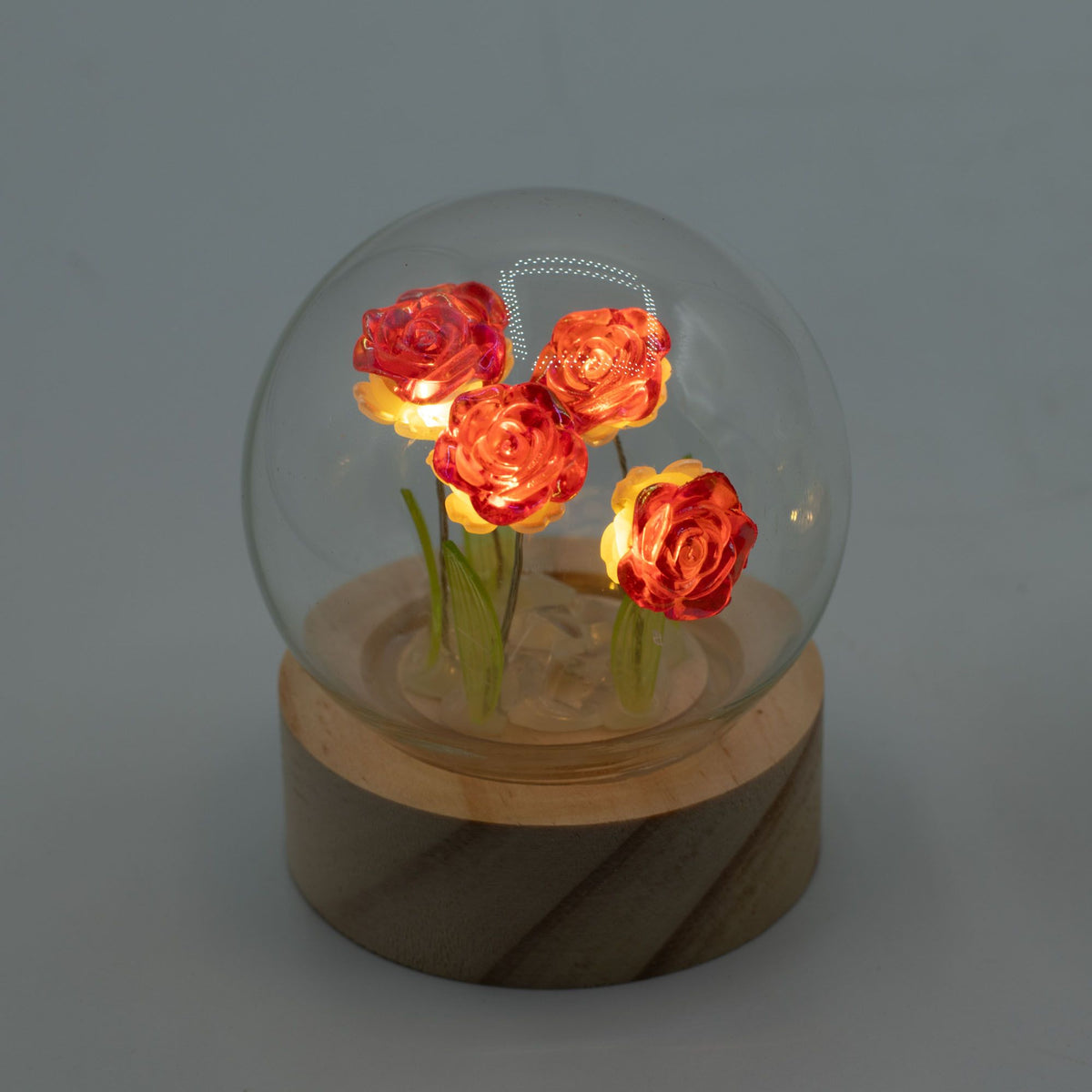 Cúpula de Vidro com Rosas e LED | Base em Madeira