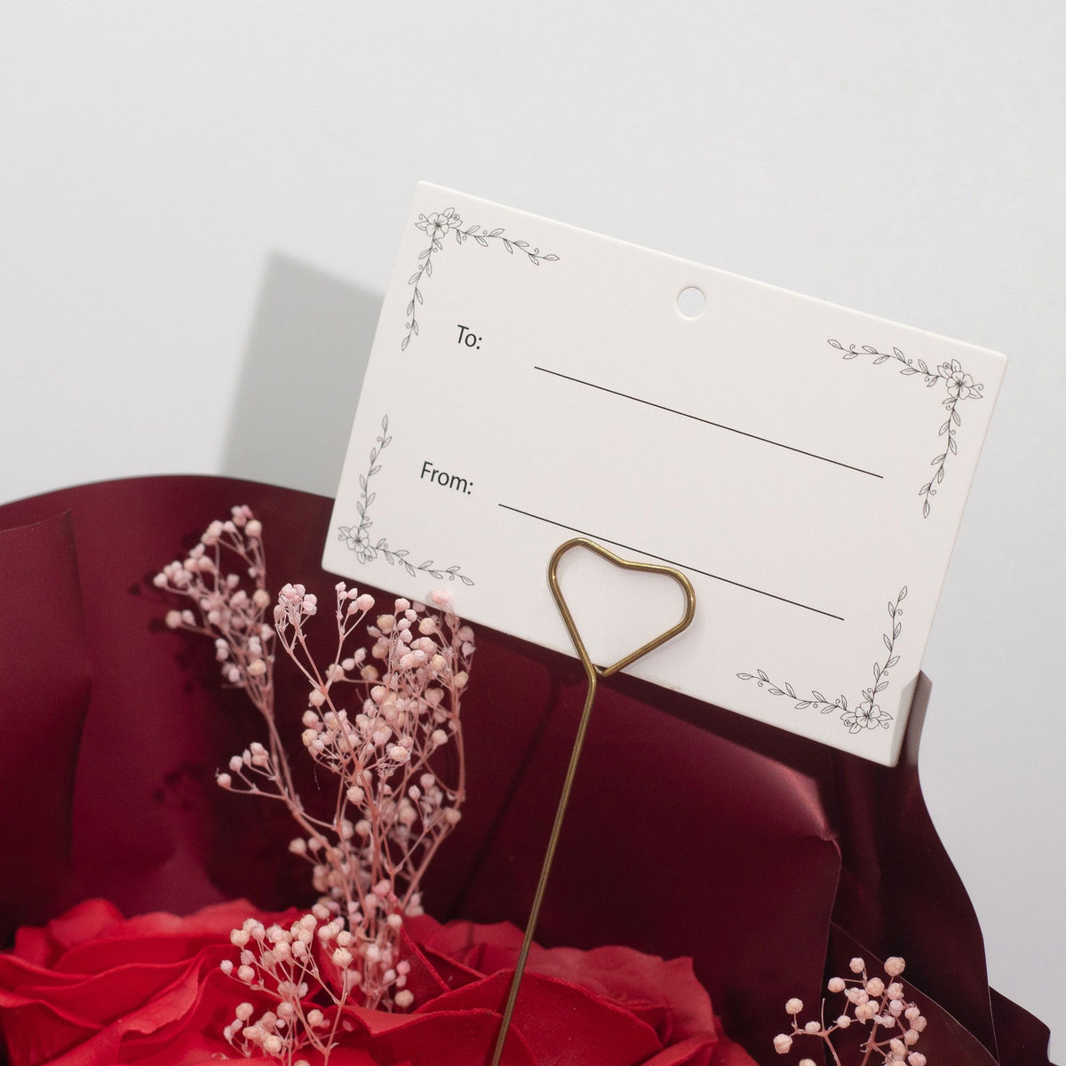 Ramo de Rosas de Sabão com Cartão de Mensagem e Fita Acetinada