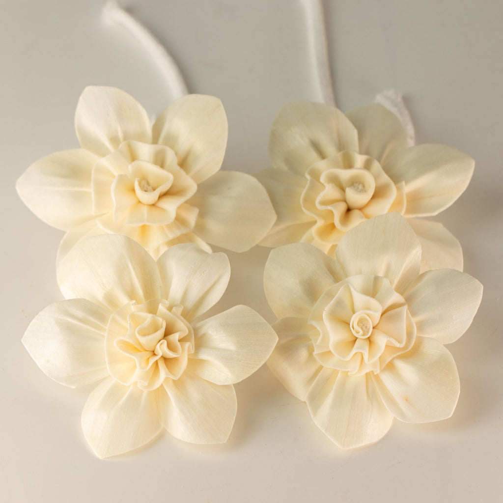 Conjunto 4 Flores Difusoras em Madeira de Sola Lírio 7 cm