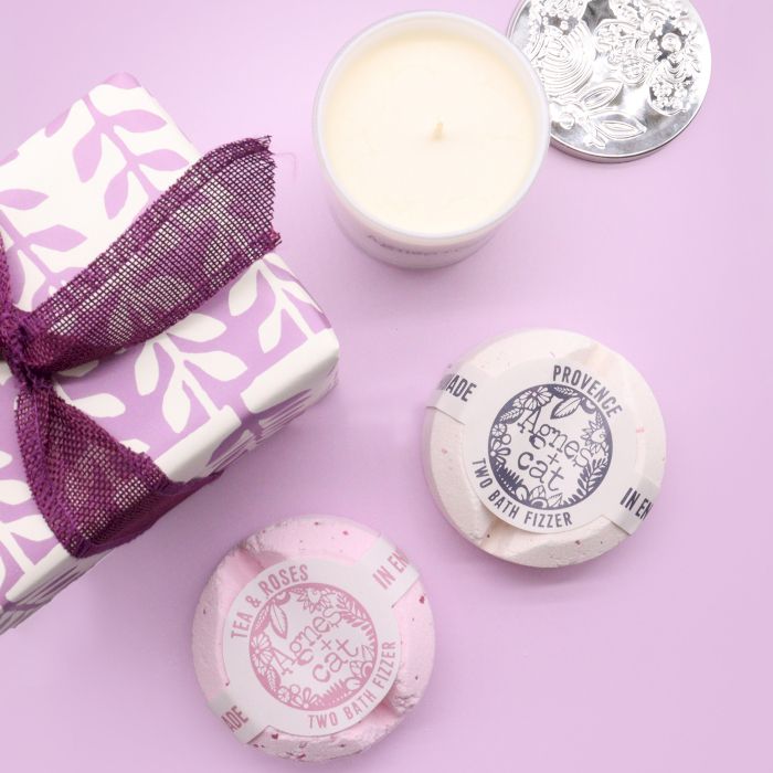 Coffret Agnes + Cat: Vela Moonstone e Bombas de Banho
