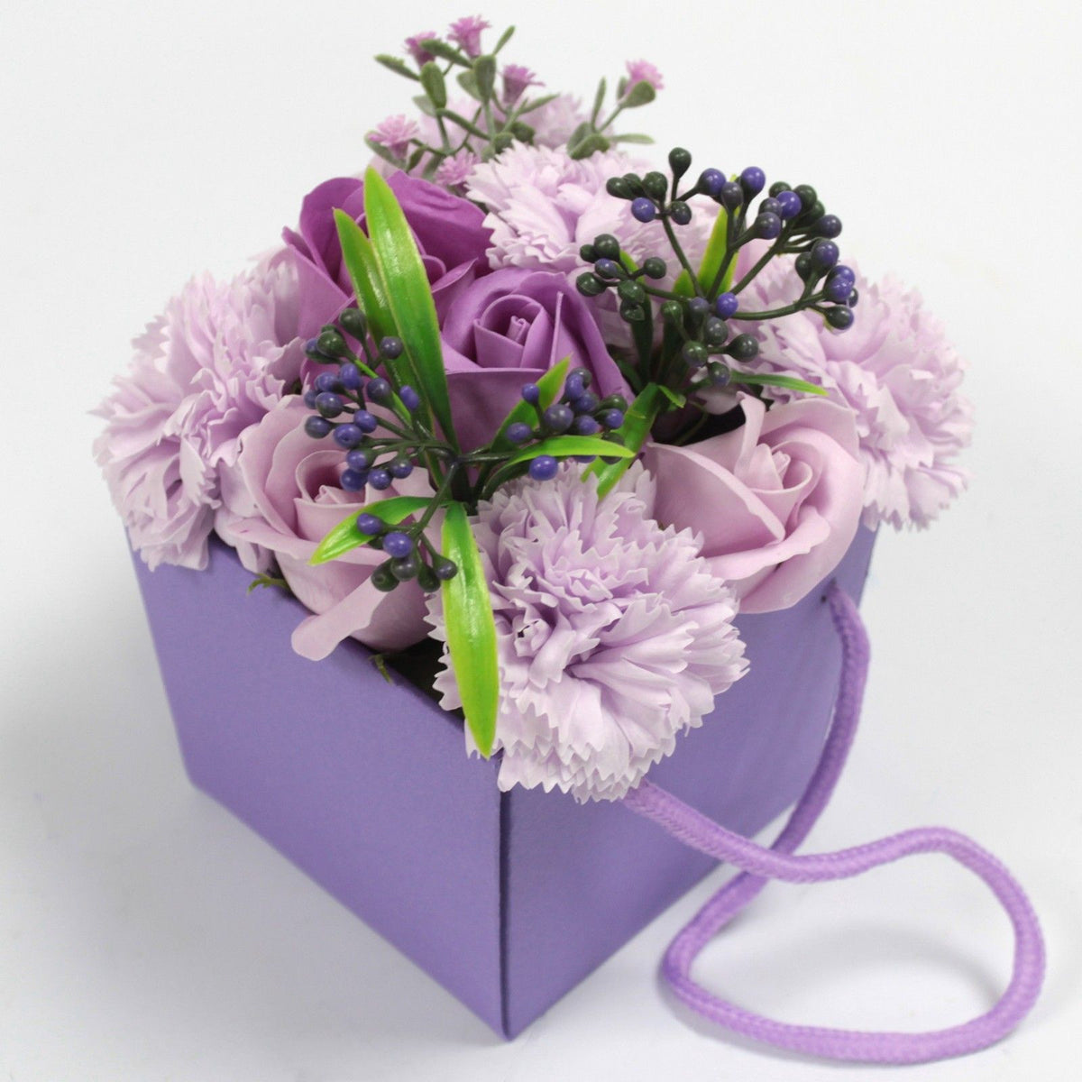 Ramo Flores de Sabonete Rosas e Cravos Lavanda em Caixa