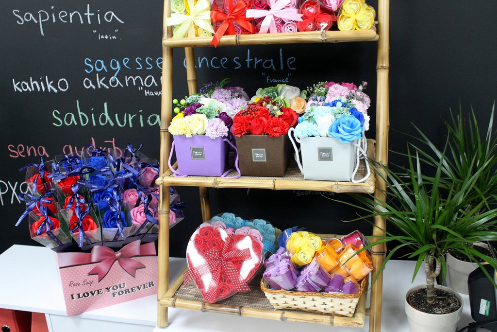 Ramo de Flores de Sabão Primavera em Caixa de Oferta